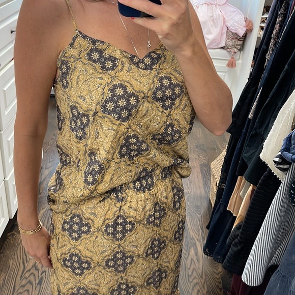 Use as Skirt or top or used as dress! - Picture 3 of 6